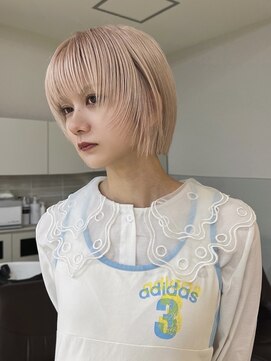 スタニング 渋谷(STUNNING.) 顔まわりデザインカット ハイトーン【修】20代30代40代