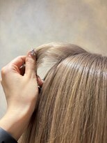 アオ(AO。)&nbsp;ハイトーンカラー/ブリーチカラー/透明感ベージュ/ボブ