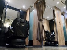 ヒロギンザ 神田店(HIRO GINZA)の雰囲気（半個室制なので周りを気にせずに施術が受けられます 理容室）