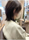 ミディアムレイヤーマッシュウルフカットひし形くびれヘア