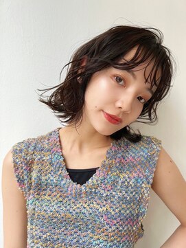 ホフ 大阪心斎橋店(F.O.F) ベージュインナーカラーショートボブレイヤーミディアム前髪