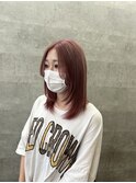 ピンクベージュ