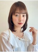 内巻きミディアムフェイスレイヤー大人可愛いレイヤー暗髪カラー