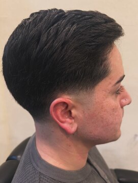 スカイマスターバーバー 渋谷(SKY MASTER BARBER) オールバックテーパーフェード<理容室>[床屋/シェービング/渋谷]