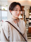 前髪なし　大人かわいいセンターパートショート