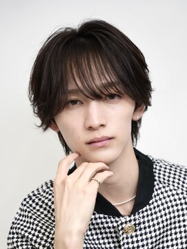 トゥルークリエイション 渋谷(True Creation SHIBUYA) ナチュラルニュアンスフェザー韓国ラウンドマッシュツーブロック