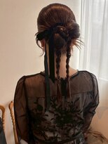 アモレット(amoretto)&nbsp;ヘアセット編みおろし 成人式 20代 結婚式 カチモリヘア