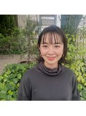 アッシュグレーカラーのボブスタイル