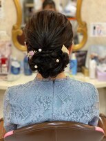 美容室 ティンカーベル シニヨン