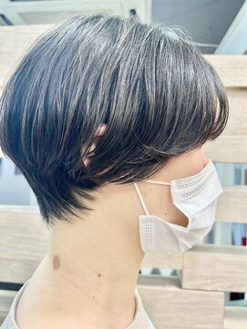 テテ(TETE) くびれショート