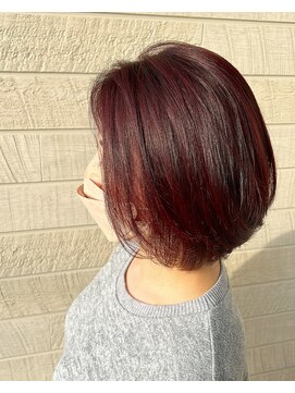 VAN COUNCIL 福井開発店(ヴァンカウンシル) ワインレッドカラーふんわりボブ