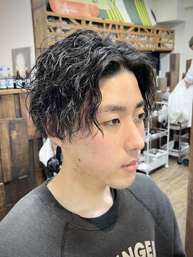 カットアンドリラクゼーション アイリー ツーブロックツイストスパイラル