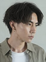 波巻きパーマメンズマッシュセンターパートツイストパーマウルフ