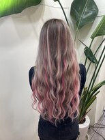 ウエスト オーランド(WEST O LAND)&nbsp;夏におすすめミルキーベージュにエクステピンクメッシュ