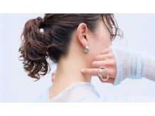 ＜ヘアサロン専用機レミラ導入＞全体バランスup、首を長く見せる印象を与え、清潔感のあるスタイルへ！