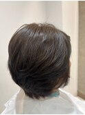 ウェーブミディアムショートボブ 前髪なしブリーチなしカラー