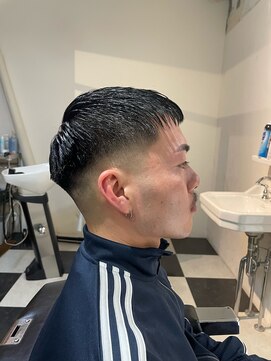 メンズカットスキンクロップスキンフェード