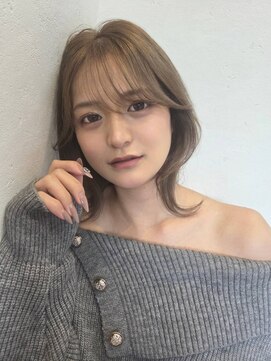 ソレイユトウキョウシブヤ(SOLEIL TOKYO shibuya) ミディアムフェイスレイヤーくびれミディブリーチ透明感ベージュ