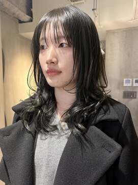 スレイ(SLAY) モスグリーン×ハッシュカット