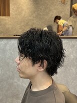 ザ クラン バイ ヘッドライト 仙台長町店(THE CLAN by HEADLIGHT)&nbsp;【センターパート×ウルフスタイル×強めツイストスパイラル】
