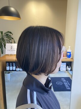 ビアノバ(via nova) ショートボブ♪