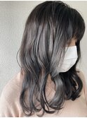 透明感たっぷりグレージュ