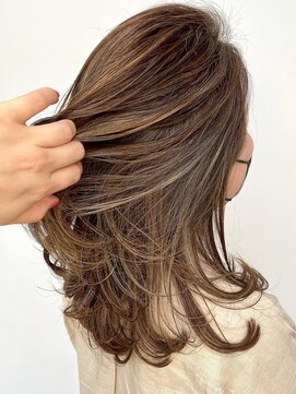 ステア ケース(stair case) 血色UPなくすみベージュ 脱白髪染め 40代50代60代