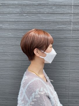 琉月 枝松店 耳掛けくびれショート×ピンクベージュ