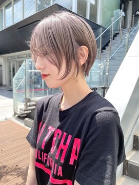 ヌード(NUDE) NUDEベージュハイトーンカラーくびれショート 大人ショートボブ