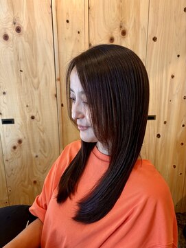 アリウム(ARIUM) なめらか潤ツヤロングヘア