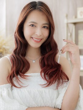 カバーヘア ブリス 上尾西口店(COVER HAIR bliss) 波巻きウェーブチェリーレッドくびれロングa上尾20代30代40代