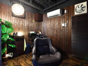 ヘアー デザイン アウル(Hair Design OWL)の写真/完全マンツーマン施術のプライベートサロン◇周りを気にせず、髪の悩みを相談できるのが嬉しい◎