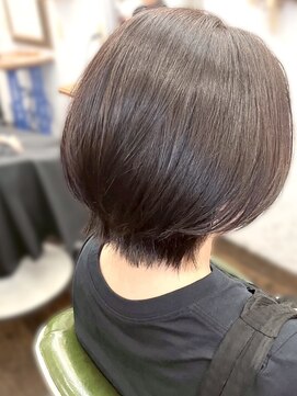 ハテナ(hatena) 艶感×長めショート