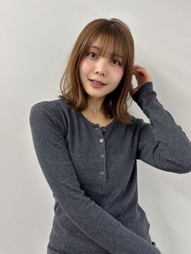 イル 天神西通り店(ill) 20代30代ボブ/ミディアムレイヤー／グレージュ/透明感/天神/大名