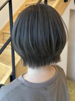 レリコ ニド(Relico-nid) 髪質改善20代30代 透明感オリーブグレーレイヤーボブ 京都