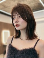 リル バイ フレイムス 川口(Lilou by Frames)&nbsp;ミディアム顔まわりレイヤー◎前髪ありウルフレイヤー川口