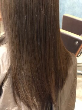 ボヌール ヘアーワークス(Bonheur hair works) 低明度マットグレー×ローレイヤー×美髪チャージ×艶髪