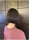 ショートボブ