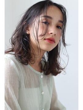 エクリフルール(equri fleur) イルミナカラー×ふんわりレイヤースタイル