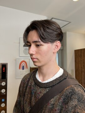 エクリ 麻布十番(equri) ニュアンスストレートセンターパート