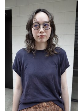 ナビッジ(NABIGE) ハイトーン、グレーカラー