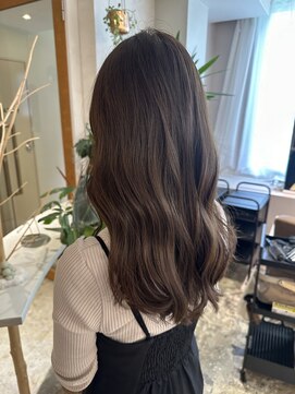 ユッカ 梅田(YUCCA) 【 YUCCA 】大人可愛い20代30代40代ロング/ウェーブ巻き