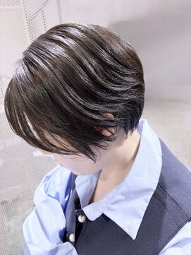 バイエイト(X8) ショート/耳掛けショート/お手入れ簡単ショート