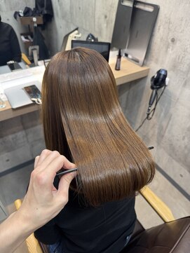 アリアバイエクラート 新宿南口店(ARiA by ECLART) ★雨の日、梅雨でも美髪でいたい方にオススメの縮毛矯正★