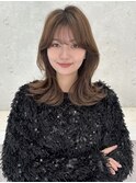 前髪あり　ミディアムレイヤー