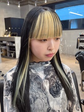 トゥイン 八王子(TWIN) インナーカラーブリーチ黒髪ロングヘア