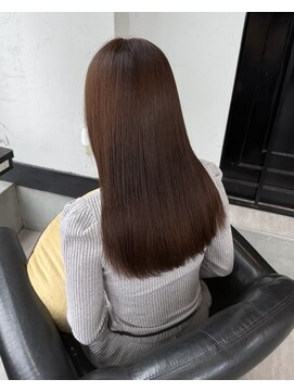 秋らしいベージュカラー