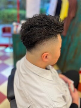 キングスマントーキョー 府中店(KINGSMAN TOKYO) メンズパーマ