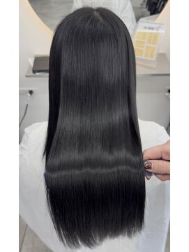 【金沢】酸性ストレート×髪質改善　|自然な艶と柔らかさ|