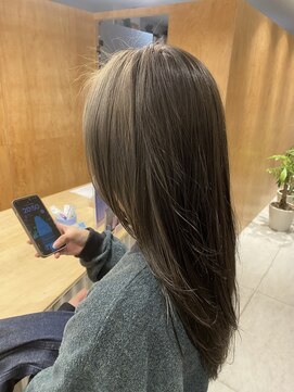 リノア 鵠沼海岸(LINOA) 艶感オリーブベージュブリーチなしカラー